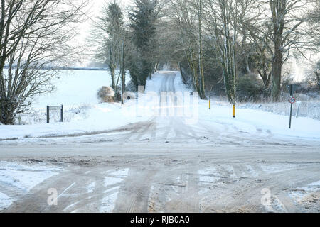 Les champs de neige en bas, Lymington Road, Medstead, Alton, Hampshire, Angleterre, Royaume-Uni. Banque D'Images