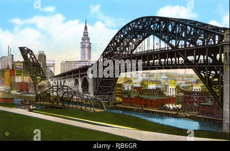 Cleveland, Ohio, États-Unis - High Level Bridge, vers l'est Banque D'Images