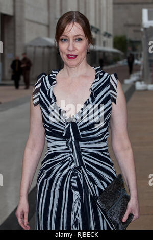 NEW YORK - Mai 18 : La chanteuse Suzanne Vega assiste à la 69e Annual American Ballet Theatre Gala du printemps au Metropolitan Opera le 18 mai 2009 dans Banque D'Images