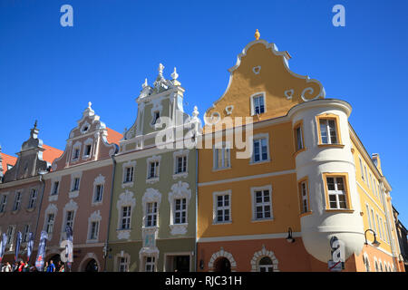 Maisons à la place de l'hôtel de ville Rynek, Opole, Pologne, Europe Banque D'Images