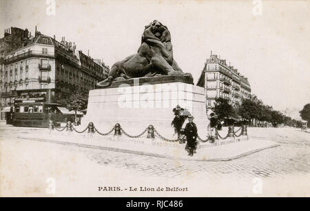 Paris, France - Statue du Lion de Belfort Banque D'Images