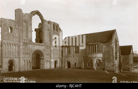 Castle Acre Priory, Norfolk - West Front & Prior's Lodgings Banque D'Images