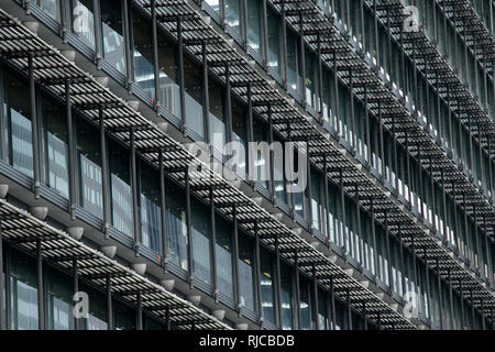 Close-up de Windows sur un bâtiment moderne, l'Indonésie Banque D'Images