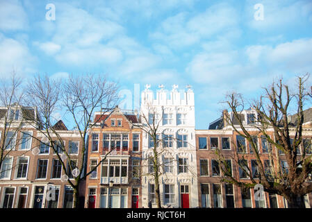 Maisons anciennes à l'Oude Gracht à Utrecht en Hollande Banque D'Images