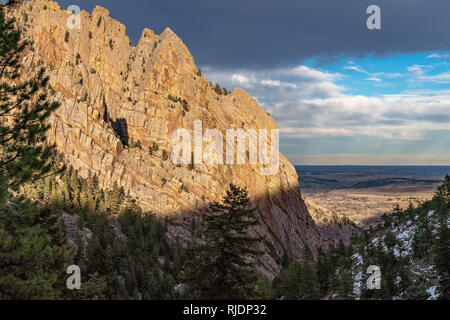 Coucher du soleil à Eldorado Canyon State Park Banque D'Images