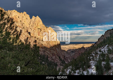 Coucher du soleil à Eldorado Canyon State Park Banque D'Images