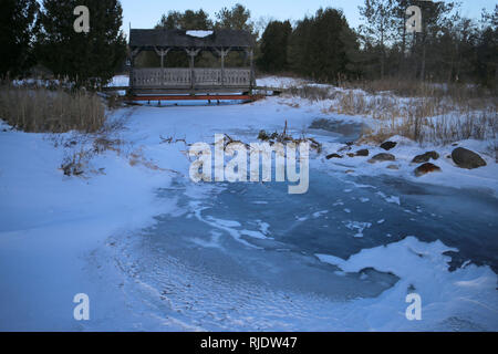 Le lac Ontario et Nuwatin dans la réserve naturelle de l'emprise de l'hiver Banque D'Images