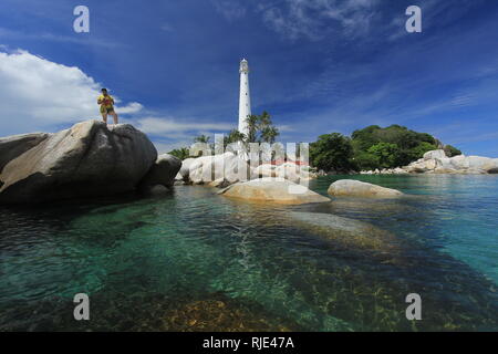 La vue depuis le haut du phare de l'Île Lengkuas est un de la prima donna du tourisme dans la Province des îles Bangka Belitung Banque D'Images