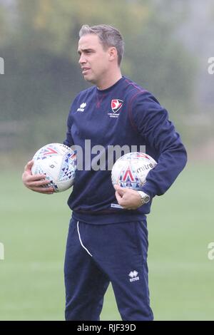 Cheltenha Town FC, nouveau Premier manager de l'équipe Michael Duff prend la formation pour la première fois - 11.9.2018 Photo par Antony Thompson - Mille mot Medi Banque D'Images