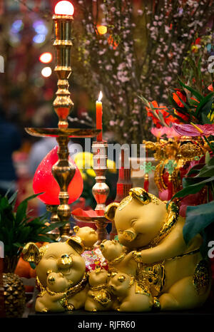 Los Angeles, Californie, USA. 4 Février, 2019. Année du cochon au décor le temple Thien Hau sur Nouvel An chinois dans le quartier chinois. Credit : Rommel Canlas/Alamy Live News Banque D'Images