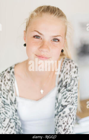 Portrait of teenage girl Banque D'Images