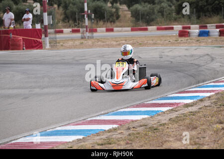 Go Kart racing en piste à Campillos, Malaga, Espagne Banque D'Images