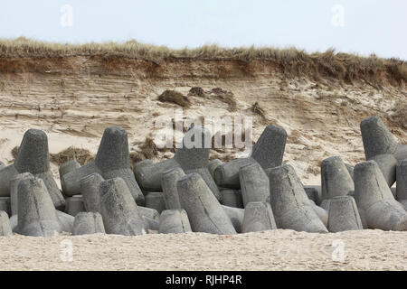 Les tétrapodes de béton protéger la plage de Sylt Banque D'Images