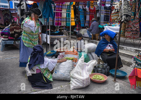 Lexington, Kentucky - 23 septembre 2018 : un vendeur de rue, la vente de produits cultivés localement dans le marché en plein air le samedi dans le marché en plein air le samedi Banque D'Images