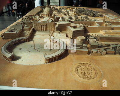 Modèle de la Basilique de Saint-Pierre et le Vatican à l'intérieur de la Cité du Vatican les musées canadiens - Rome - Italie Banque D'Images