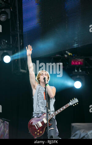 Tom Fletcher de McFly joue sur la scène à Hyde Park le 4 août 2012 Banque D'Images