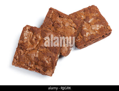 Des délicieuses tartes brownies isolé sur fond blanc Banque D'Images