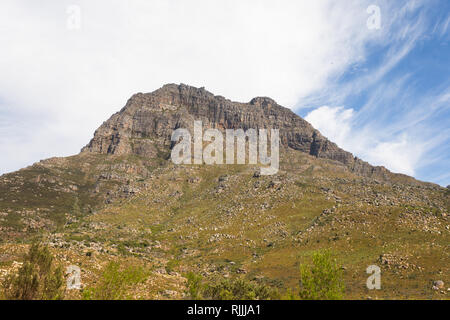 Montagnes dans la province de Western Cape Afrique du Sud, situé entre Paarl et Worcester, les montagnes du Toitskloof font partie de la ceinture plissée du Cap Banque D'Images