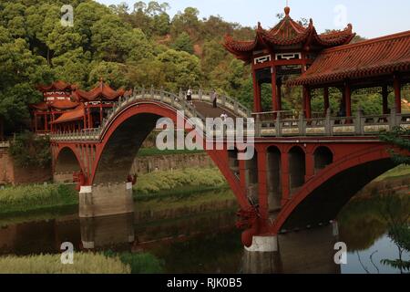 Leshan, Sichuan, pont Haoshang Banque D'Images