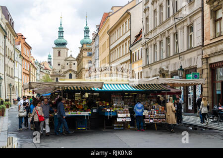 Havelske Marché et Église de Saint-Gall, Prague, République Tchèque Banque D'Images