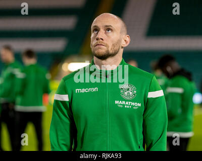 Celtic Park, Glasgow, Royaume-Uni. Feb 6, 2019. Football Premiership Ladbrokes, Celtic contre Hibernian Hibernian de David Gray ; à la recherche de l'inspiration avant de donner le coup d'Action Crédit : Plus Sport/Alamy Live News Banque D'Images