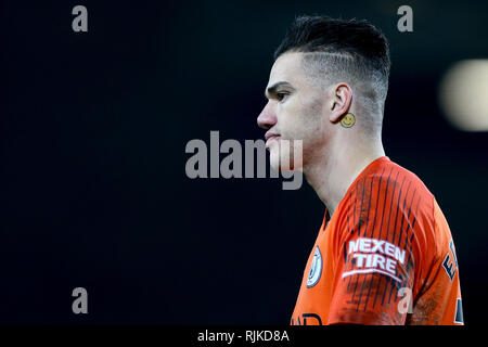 Liverpool, Royaume-Uni. Feb 06, 2019. Gardien de Manchester City regarde sur Ederson. Premier League, Everton v Manchester City à Goodison Park à Liverpool le mercredi 6 février 2019. Cette image ne peut être utilisé qu'à des fins rédactionnelles. Usage éditorial uniquement, licence requise pour un usage commercial. Aucune utilisation de pari, de jeux ou d'un seul club/ligue/dvd publications. Photos par Chris Stading/Andrew Orchard la photographie de sport/Alamy live news Crédit : Andrew Orchard la photographie de sport/Alamy Live News Banque D'Images