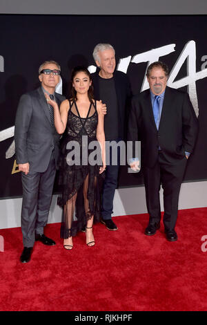 Christoph Waltz, Rosa Salazar, James Cameron et Jon Landau à la première du film 'Angel' Alita : Bataille au Westwood Village Regency Theatre. Los Angeles, l'utilisation dans le monde entier 05.02.2019 | Banque D'Images