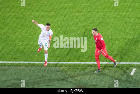 Dortmund, Allemagne. 06 Feb, 2019. jubilation Max Kruse l. (HB) après sa mort à 5 : 7 victoire, avec gardien Jiri PAVLENKA (HB), football DFB, ronde de 16 ans, Borussia Dortmund (NE) - Werder Brême (HB) 5 : 7 W, sur 05.02.2019 à Dortmund/Allemagne. # #  DFL règlement interdit toute utilisation des photographies comme des séquences d'images et/ou quasi-vidéo # #  | Conditions de crédit dans le monde entier : dpa/Alamy Live News Banque D'Images