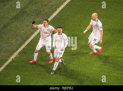 Dortmund, Allemagne. 05 Feb, 2019. jubilation Milot RASHICA (HB) après son but à 0 : 1, avec de gauche à droite Max Kruse (HB), Milot RASHICA (HB), Davy KLAASSEN (HB), Football DFB, ronde de 16 ans, Borussia Dortmund (NE) - Werder Brême (HB), le 05.02.2019 à Dortmund/Allemagne. # #  DFL règlement interdit toute utilisation des photographies comme des séquences d'images et/ou quasi-vidéo # #  | Conditions de crédit dans le monde entier : dpa/Alamy Live News Banque D'Images