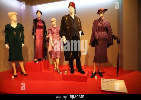 Los Angeles, CA / USA - 2/5/2019 : Costumes de 2019 films nommés aux Oscars, sur l'affichage à l'Institut de la mode/FIDM Design & Merchandising museum. Banque D'Images