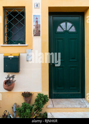 Porte d'une chambre à Algarve portugal lighthouse Banque D'Images