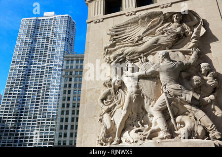 Sculpture de la Défense faite par le sculpteur Henry Hering pontier chambre décorée de Michigan Avenue Bridge.chicago.virginia.USA Banque D'Images