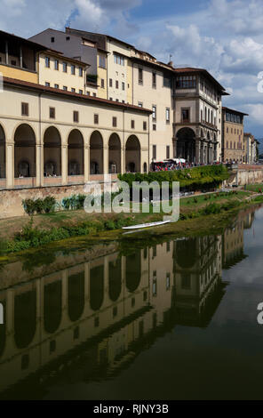 Le corridor de Vasari depuis le Ponte Vecchio, Florence, Italie Banque D'Images