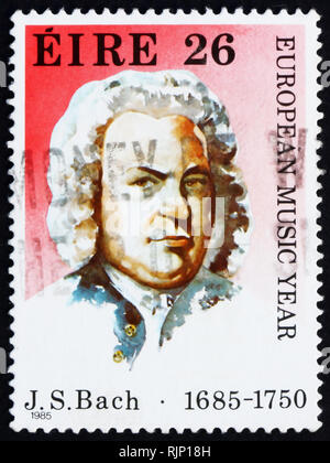 Irlande - circa 1985 : timbre imprimé dans l'Irlande montre Johann Sebastian Bach, compositeur, circa 1985 Banque D'Images