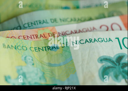 Contexte de l'argent du Nicaragua. 10 et 20 euros close up Banque D'Images