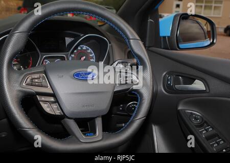 Cotswold Voiture de vie critique. Ford Focus RS. Le mercredi 11 octobre 2017. Banque D'Images