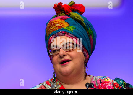 Camila Batmanghelidjh de Kids Company prend la parole lors de la conférence de l'écrou à Brighton le 19 avril 2014. Banque D'Images