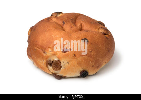 Seul raisin frais cuit bun isolé sur fond blanc Banque D'Images