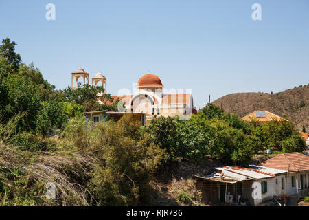 Ancienne église du village à Kakopetria, Chypre. Banque D'Images