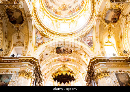 Bergame, Italie - Jan 25, 2019 - à l'intérieur intérieur de la cathédrale en Citta Alta, Cattedrale di Bergamo, une cathédrale catholique romaine de peintures et décoration Banque D'Images