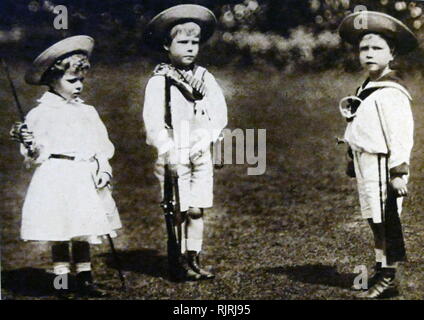 De gauche à droite la Princesse Marie, Prince Edward (plus tard le roi Édouard VIII), Prince Albert (plus tard le roi George VI) vers 1901 Banque D'Images