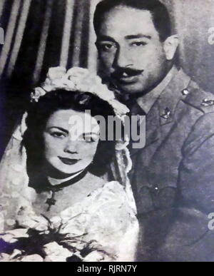 Mariage de Jehan et Anwar Sadat, 1949. Muhammad Anwar el-Sadate (1918 - 1981), Président de l'Égypte, au service du 15 octobre 1970 jusqu'à son assassinat par des officiers de l'armée intégriste le 6 octobre 1981. Sadat a été membre senior de l'Agents libres qui a renversé le roi Farouk dans la révolution égyptienne de 1952, et un proche confident du président Gamal Abdel Nasser, en vertu de laquelle il a servi comme Vice-président à deux reprises et auquel il succède en tant que président en 1970. Banque D'Images