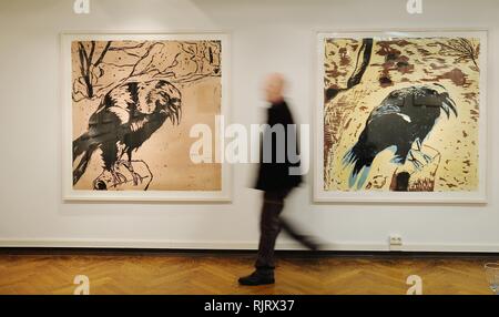 Leipzig, Allemagne. 07Th Feb 2019. Gravures sur bois intitulée "Crows" à partir de 2017 sont exposées au Musée für Druckkunst. À partir de 07.02.2019 à 28.04.2019, 80 copies par un des plus célèbres artistes contemporains seront exposées dans le musée. Credit : Sebastian Willnow/dpa-Zentralbild/dpa/Alamy Live News Banque D'Images