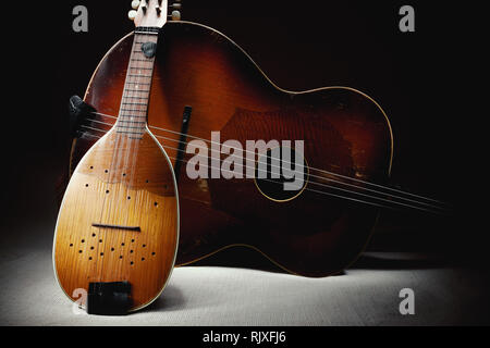 Les instruments à cordes d'origine ancienne et de Balkans, appelé Tamburica. Ces instruments et une partie de la tradition en Serbie, en Croatie et en Hongrie. Banque D'Images