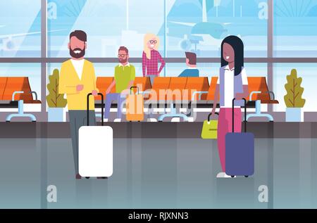 Couple de voyageurs avec des valises à Hall d'attente ou des départs de personnes dans Airport Terminal Illustration de Vecteur