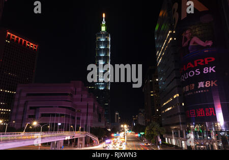 Taipei, Taiwan - le 5 septembre 2018 : Taipei 101 la nuit, connu sous le nom de Taipei World Financial Center est un gratte-ciel de Xinyi District de Taip Banque D'Images