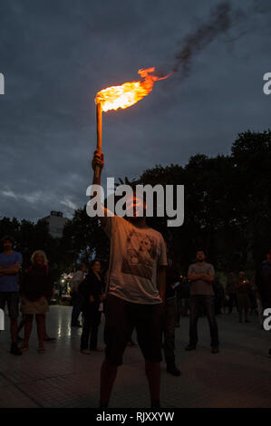 La place principale de la ville de Rosario en Argentine manifestation de protestation contre la hausse des tarifs et des coupes dans les retraites et les salaires en janvier 2019 Banque D'Images