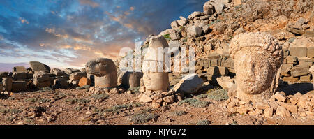 Statue tête au lever du soleil, à partir de la droite, la Commagène, Antiochus, & Eagle, , terrasse est, le Mont Nemrut Dagi Nemrud ou Banque D'Images