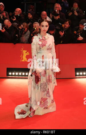 Berlin, Allemagne, 07th Fév, 2019. Zoe Kazan participant à la 'La bonté des étrangers' Premiere tenue au Berlinale Palast pendant le 69e Festival International du Film de Berlin, Berlin, Allemagne, 07.02.2019. Crédit : Christopher Tamcke/Alamy Live News Banque D'Images