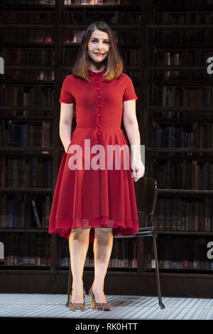 La distribution de la culpa pendant un concert au Teatro Bellas Artes de Madrid comprend : Ana Fernandez Où : Madrid, Espagne Quand : 08 Jan 2019 Crédit : Oscar Gonzalez/WENN.com Banque D'Images